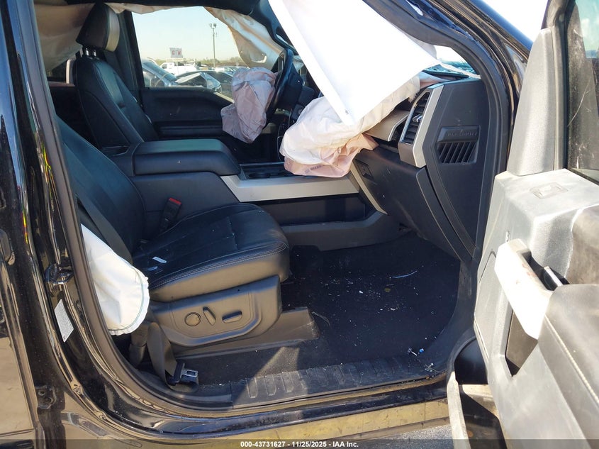 2022 Ford Super Duty F-450 Drw Lariat VIN: 1FT8W4DT1NEE56712 Lot: 43731627