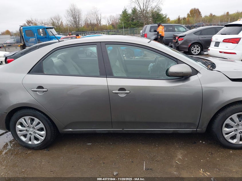 2011 Kia Forte Ex VIN: KNAFU4A21B5889660 Lot: 43731644