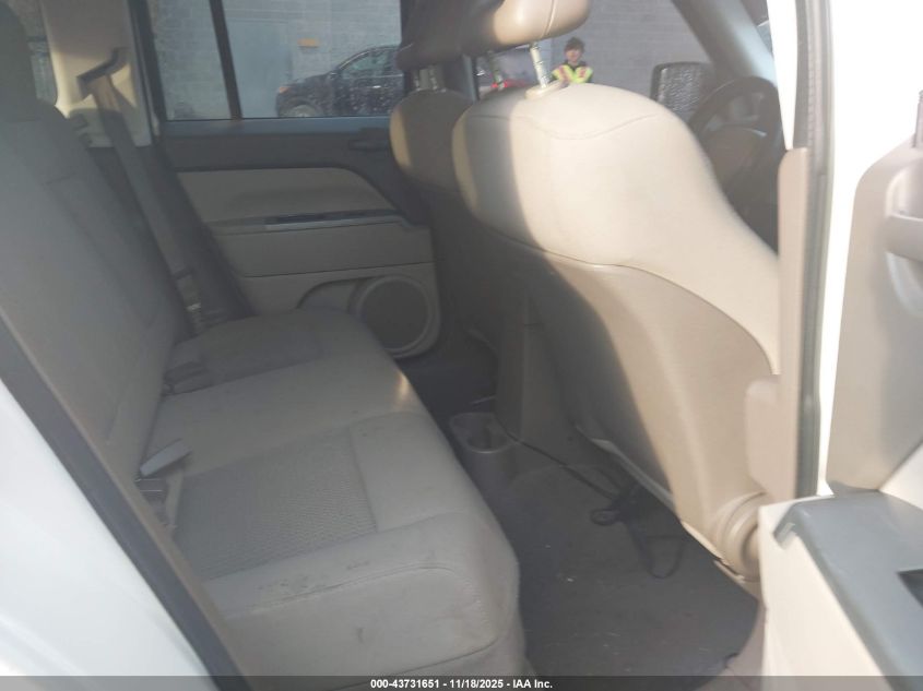 2007 Jeep Patriot Sport VIN: 1J8FF28W27D395873 Lot: 43731651