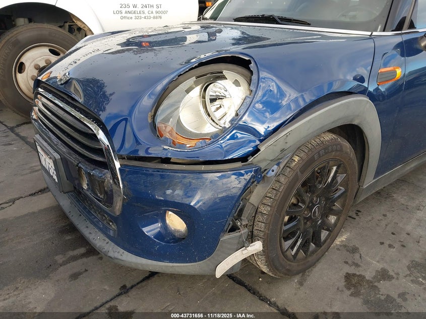 2016 Mini Hardtop Cooper VIN: WMWXU1C54G2D10604 Lot: 43731656