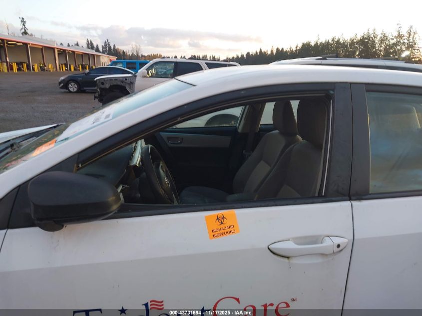 2015 Toyota Corolla Le VIN: 5YFBURHEXFP311130 Lot: 43731694