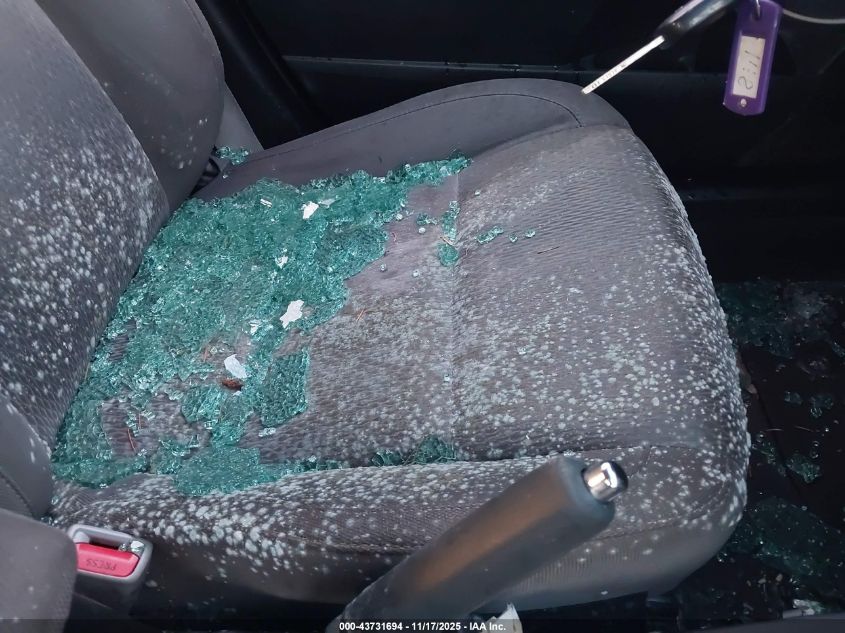 2015 Toyota Corolla Le VIN: 5YFBURHEXFP311130 Lot: 43731694