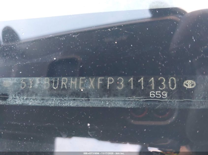 2015 Toyota Corolla Le VIN: 5YFBURHEXFP311130 Lot: 43731694