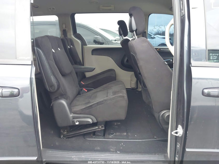 2014 Dodge Grand Caravan Sxt VIN: 2C4RDGCG3ER163106 Lot: 43731733