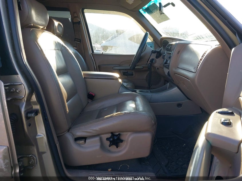 1FMZU77E23UB98238 2003 FORD EXPLORER SPORT TRAC photo no. 5