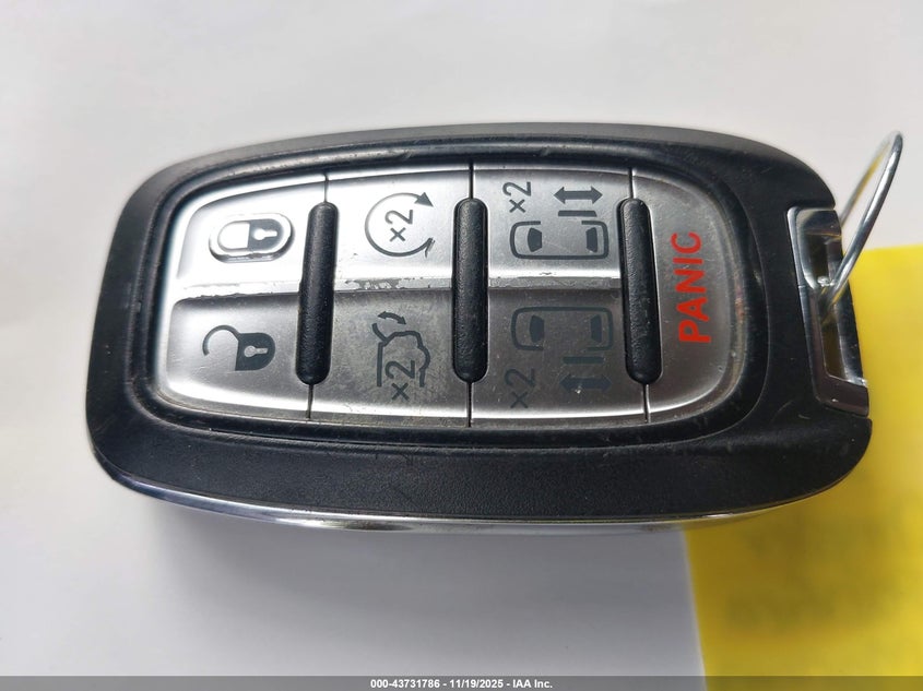 2020 Chrysler Pacifica Limited VIN: 2C4RC1GG2LR116771 Lot: 43731786