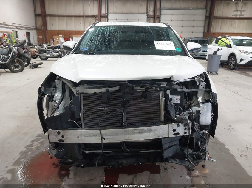2019 TOYOTA HIGHLANDER auction photo 6