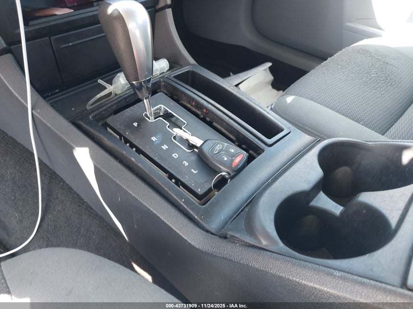 2006 Chrysler 300 VIN: 2C3KA43R26H268743 Lot: 43731909