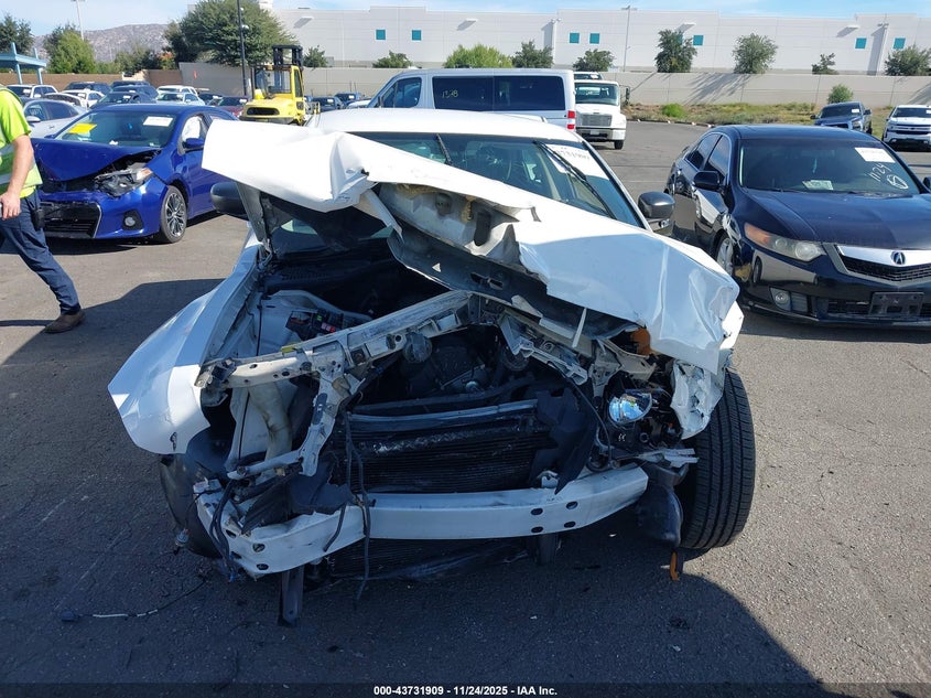 2006 Chrysler 300 VIN: 2C3KA43R26H268743 Lot: 43731909