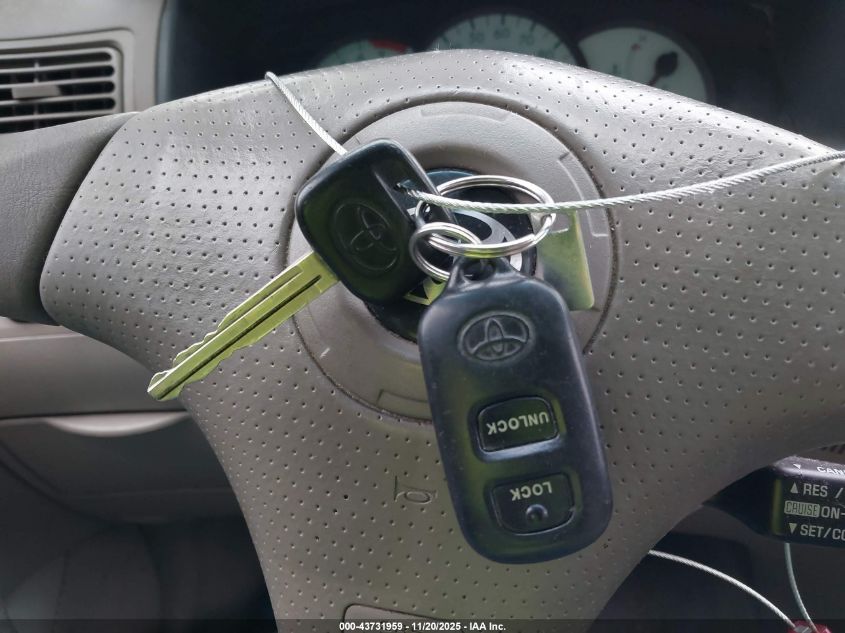 2003 Toyota Corolla Le VIN: JTDBR32E732001048 Lot: 43731959