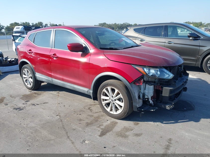 NISSAN ROGUE SPORT S