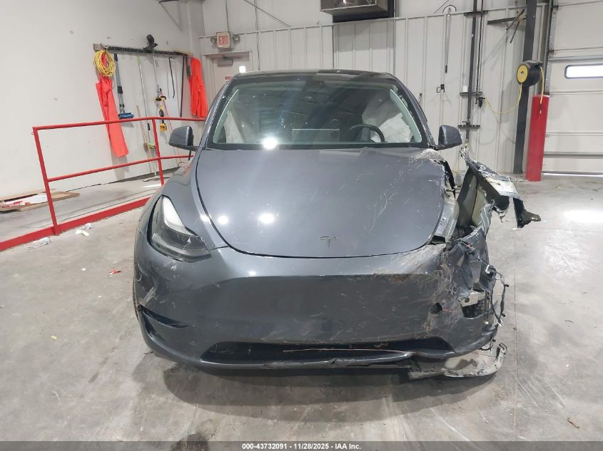 2023 Tesla Model Y Awd/Long Range Dual Motor All-Wheel Drive VIN: 7SAYGDEE6PF701893 Lot: 43732091