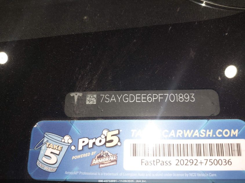 2023 Tesla Model Y Awd/Long Range Dual Motor All-Wheel Drive VIN: 7SAYGDEE6PF701893 Lot: 43732091