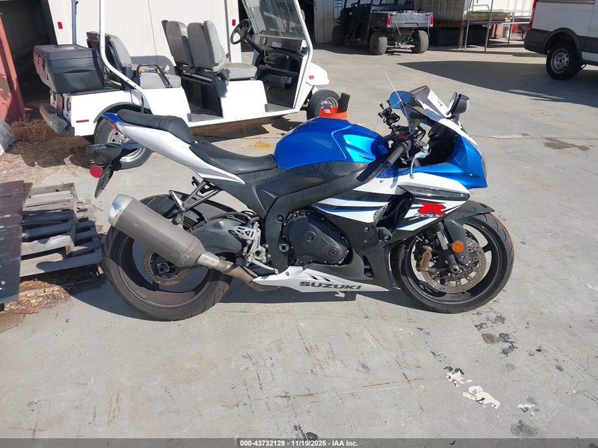2014 Suzuki Gsx-R1000 VIN: JS1GT78AXE2101838 Lot: 43732128