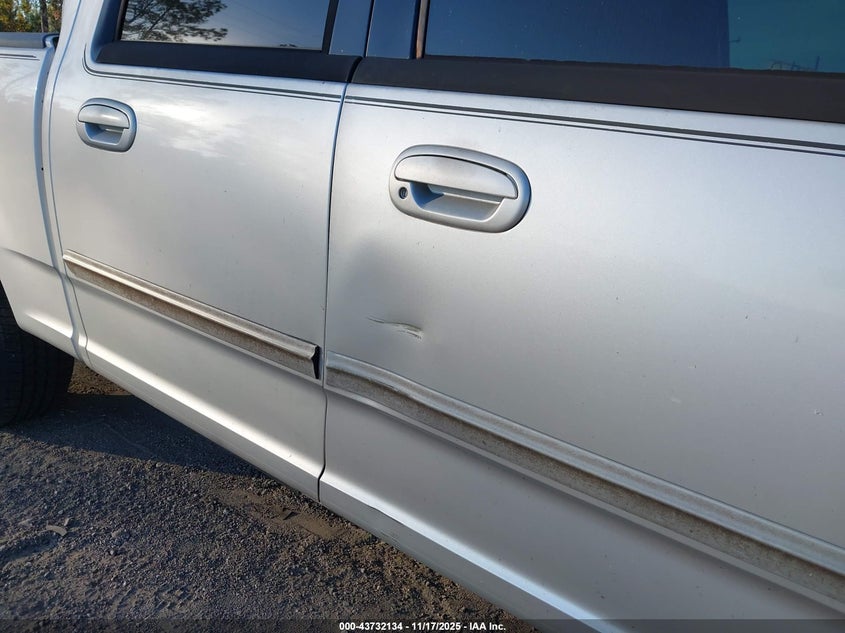 2001 Ford F-150 Harley-Davidson Edition/King Ranch Edition/Lariat/Xlt VIN: 1FTRW07L81KD61519 Lot: 43732134