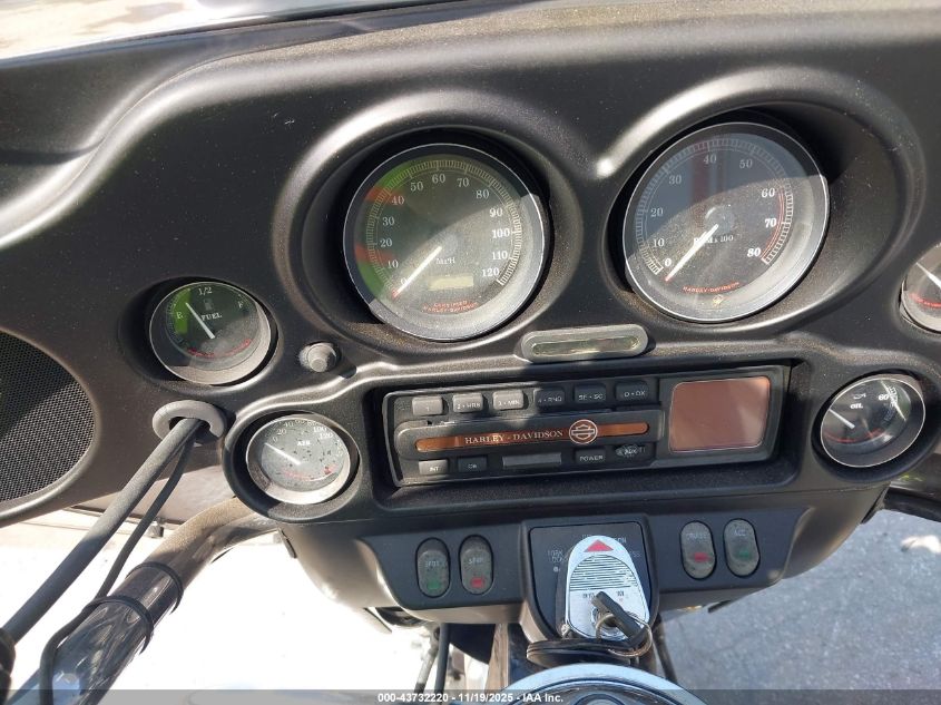 2003 Harley-Davidson Flhtcui Anniversary VIN: 1HD1FCW443Y620708 Lot: 43732220