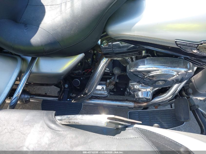 2003 Harley-Davidson Flhtcui Anniversary VIN: 1HD1FCW443Y620708 Lot: 43732220