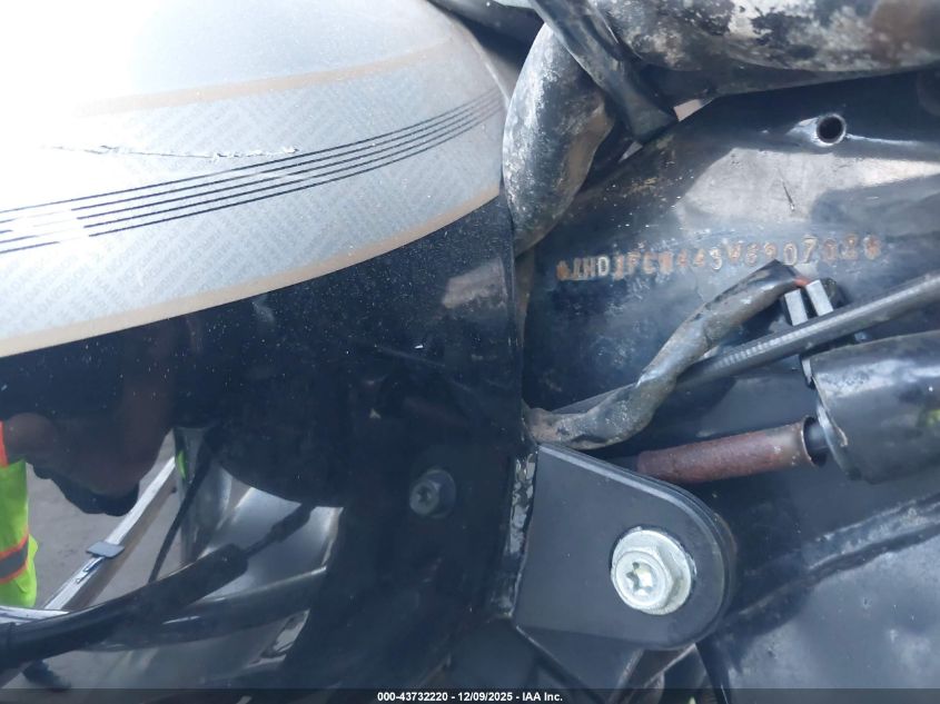 2003 Harley-Davidson Flhtcui Anniversary VIN: 1HD1FCW443Y620708 Lot: 43732220