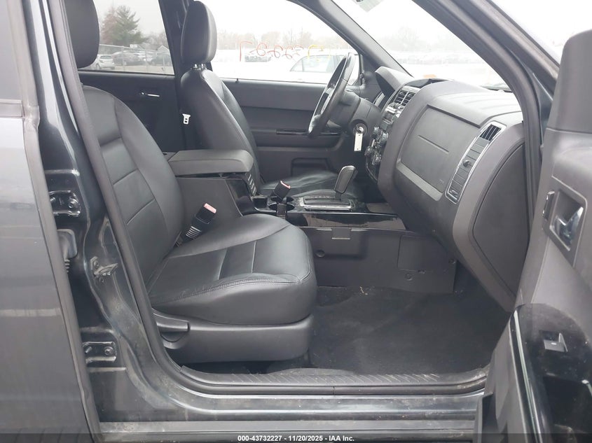1FMCU94148KB25622 2008 FORD ESCAPE photo no. 5