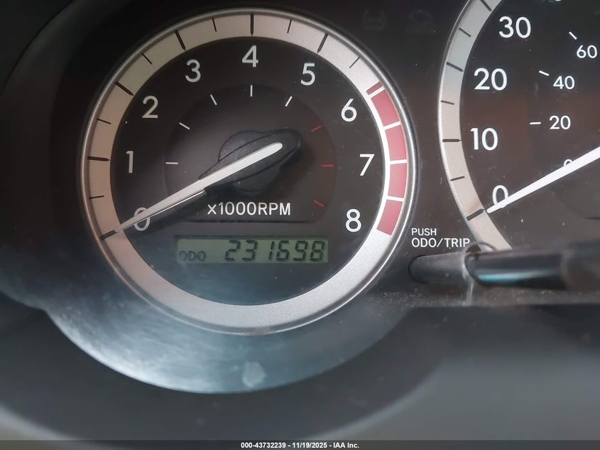 5TDZA22CX4S109592 2004 TOYOTA SIENNA photo no. 7
