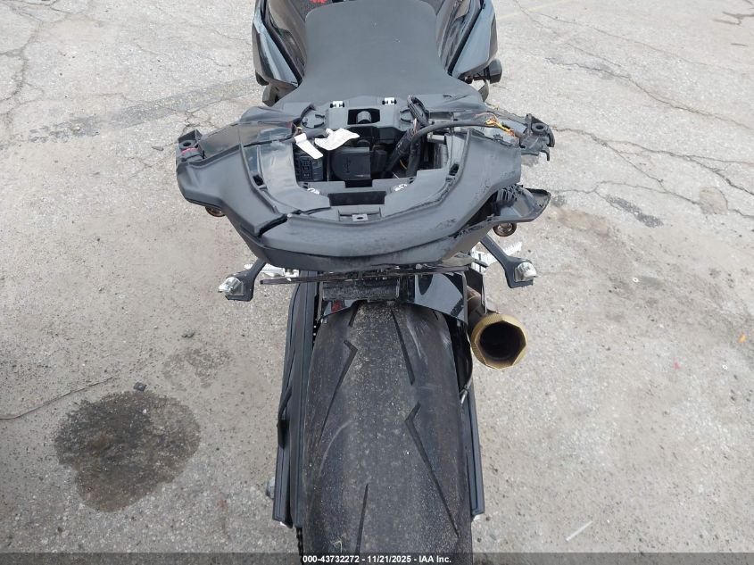 2025 BMW S 1000 Rr VIN: WB10P2303S6L47211 Lot: 43732272