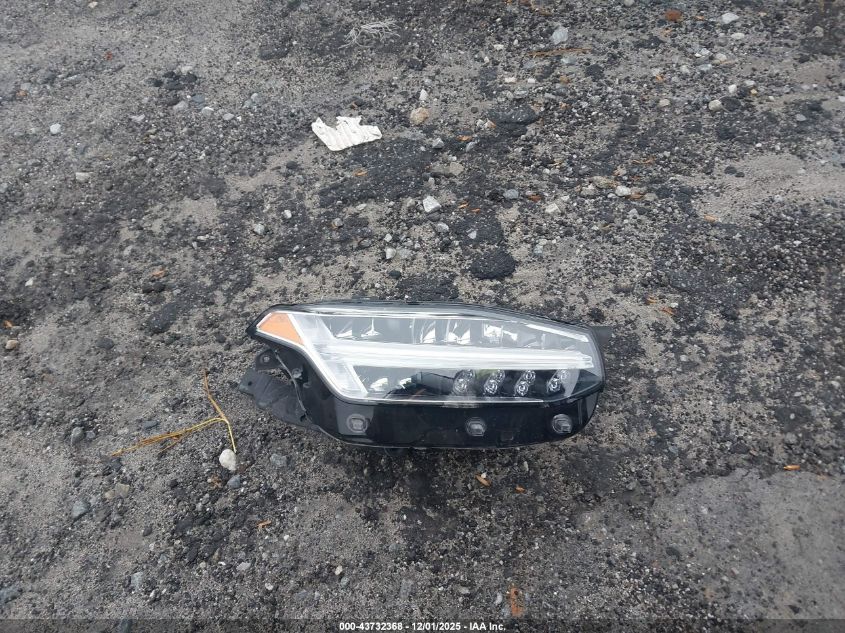 2020 Volvo Xc90 Inscription VIN: YV4A22PL6L1616114 Lot: 43732368