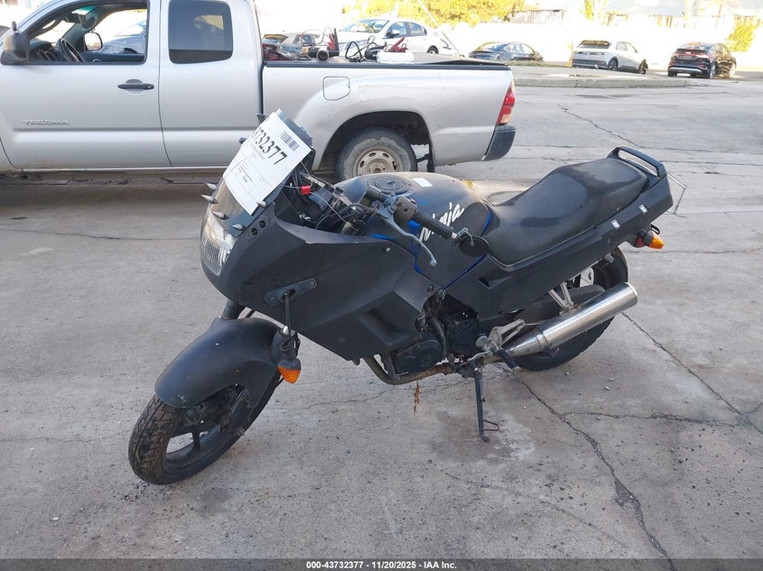 JKAEXMF156DA16993 2006 KAWASAKI NINJA photo no. 2