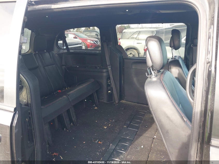 2017 Dodge Grand Caravan Gt VIN: 2C4RDGEG3HR619218 Lot: 43732430