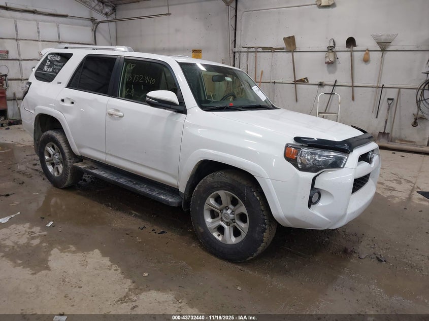 TOYOTA 4RUNNER SR5 PREMIUM