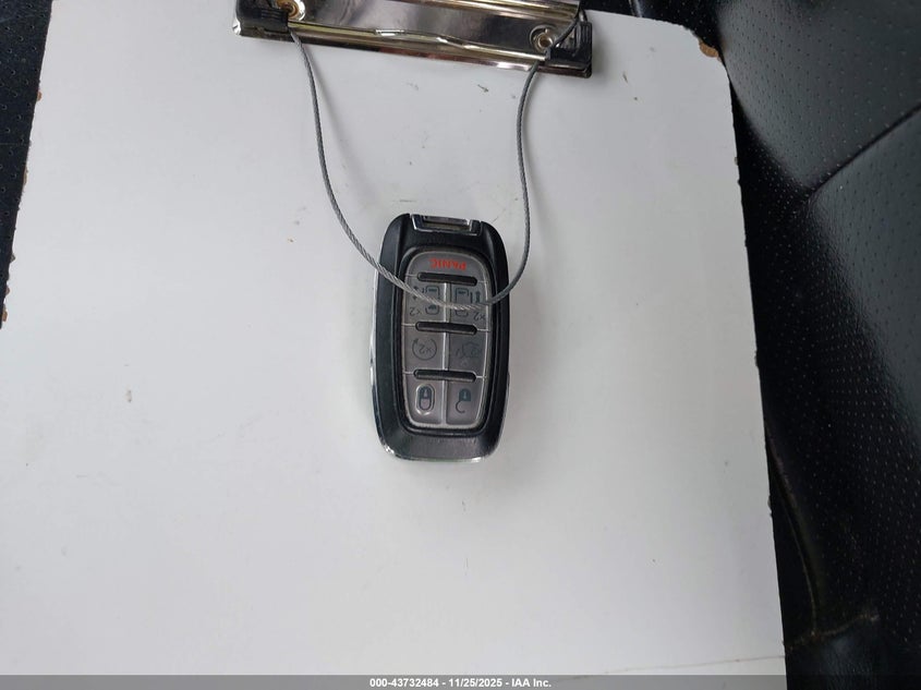 2018 Chrysler Pacifica Touring L VIN: 2C4RC1BG0JR312079 Lot: 43732484