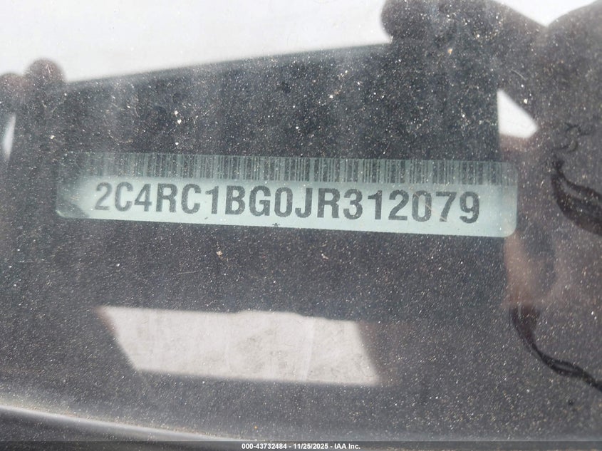 2018 Chrysler Pacifica Touring L VIN: 2C4RC1BG0JR312079 Lot: 43732484
