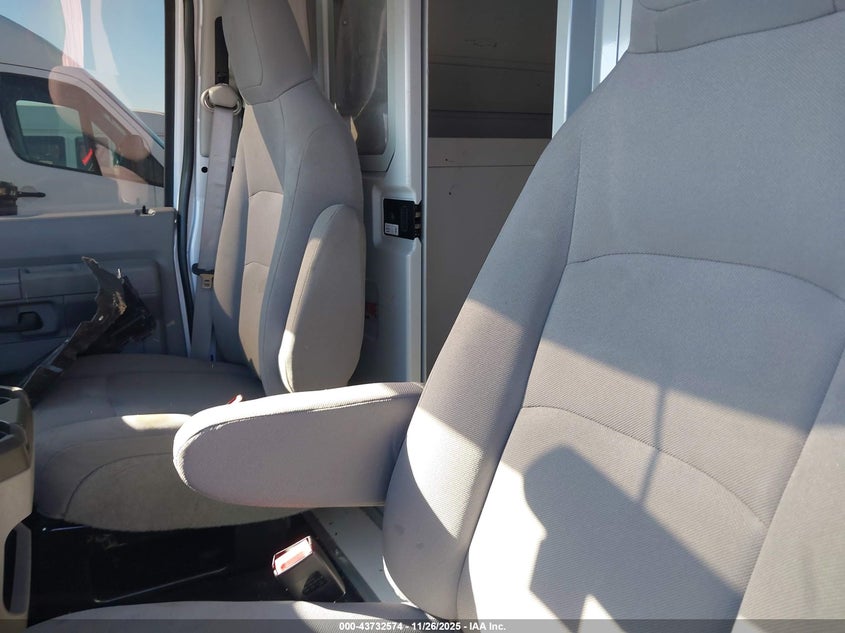 2025 Ford E-350 Cutaway VIN: 1FDWE3FN2SDD26258 Lot: 43732574