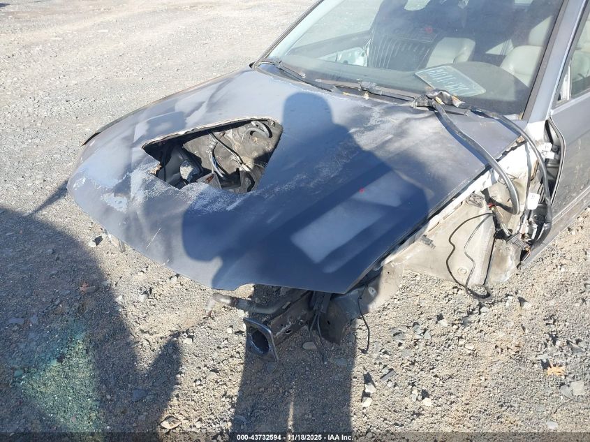 2004 Volkswagen Passat W8 VIN: WVWKK63B14P106005 Lot: 43732594