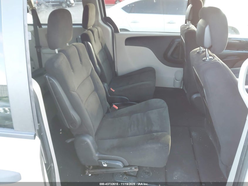 2011 Dodge Grand Caravan C/V VIN: 2D4RN1AG2BR616370 Lot: 43732615