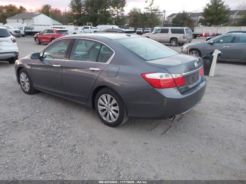 1HGCR3F8XDA017374 2013 HONDA ACCORD photo no. 3