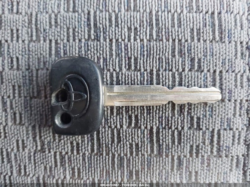 2006 Toyota Tundra Sr5 V8 VIN: 5TBDT44146S530540 Lot: 43732667