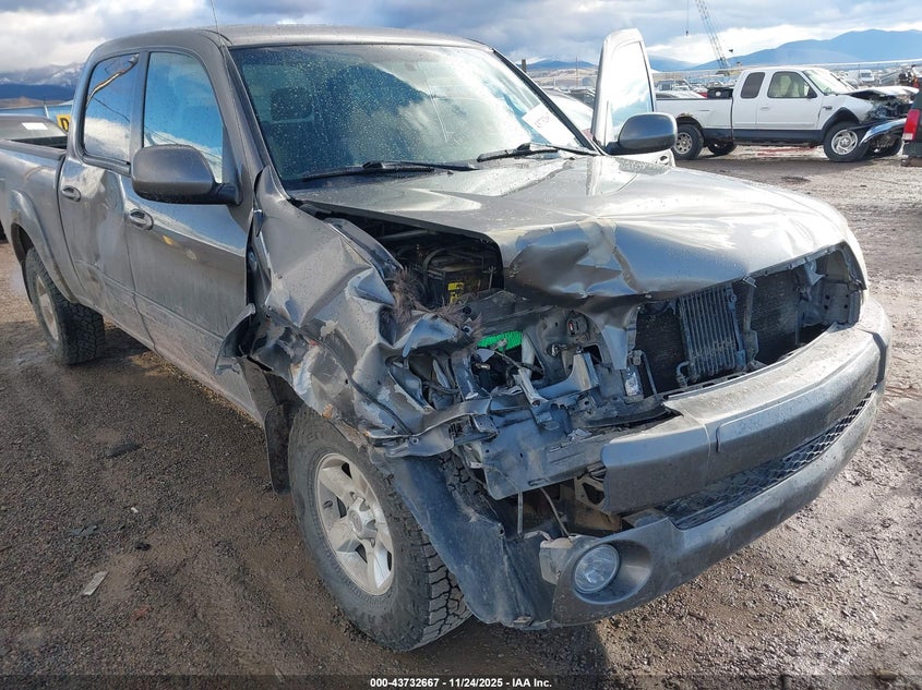 2006 Toyota Tundra Sr5 V8 VIN: 5TBDT44146S530540 Lot: 43732667