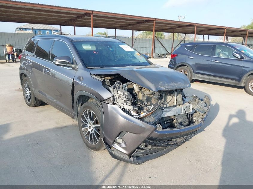 TOYOTA HIGHLANDER SE