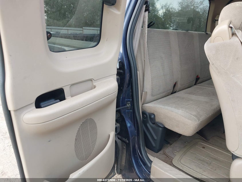 2002 Ford F-150 Lariat/Xl/Xlt VIN: 1FTRX18L92NA35374 Lot: 43732696