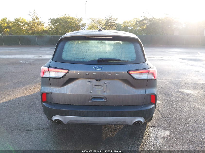 2022 Ford Escape S VIN: 1FMCU0F68NUB56778 Lot: 43732701