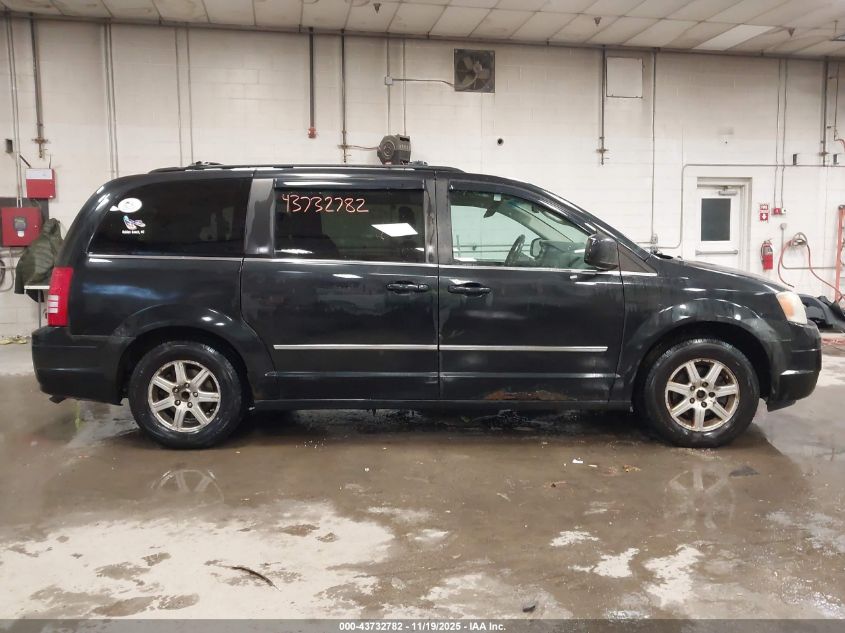 2010 Chrysler Town & Country Touring VIN: 2A4RR5D10AR305643 Lot: 43732782