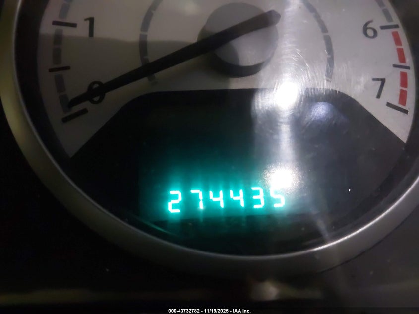 2010 Chrysler Town & Country Touring VIN: 2A4RR5D10AR305643 Lot: 43732782