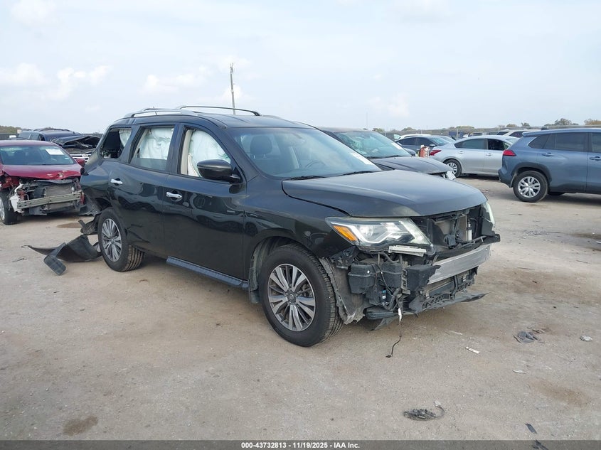 NISSAN PATHFINDER SV