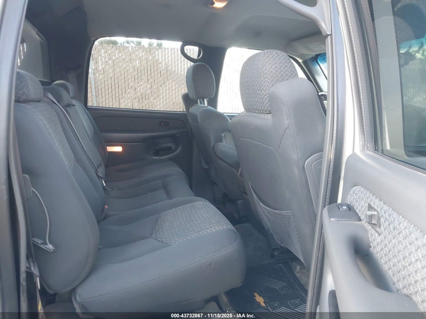 2003 Chevrolet Avalanche K1500 VIN: 3GNEK13T43G185883 Lot: 43732867