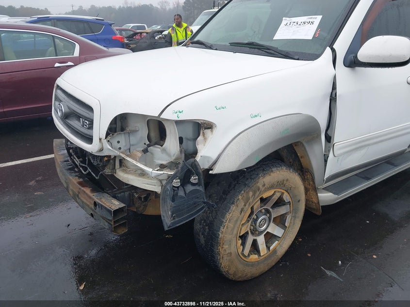 2004 Toyota Sequoia Sr5 V8 VIN: 5TDBT44A24S209950 Lot: 43732898
