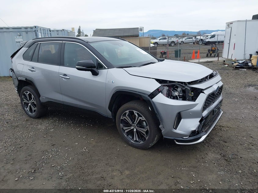 TOYOTA RAV4 XSE