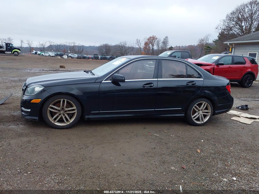 2013 Mercedes-Benz C 300 Sport 4Matic VIN: WDDGF8AB7DR267042 Lot: 43732914