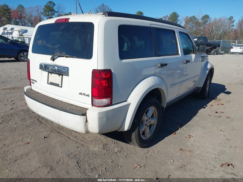 1D8GU58K28W231692 2008 DODGE NITRO photo no. 4