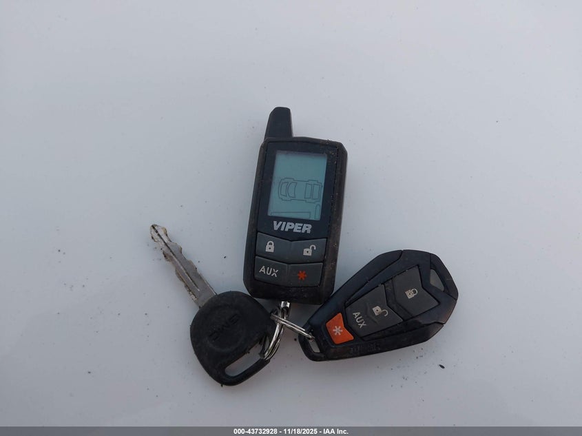 2005 GMC Yukon Slt VIN: 1GKEK13T15J142200 Lot: 43732928