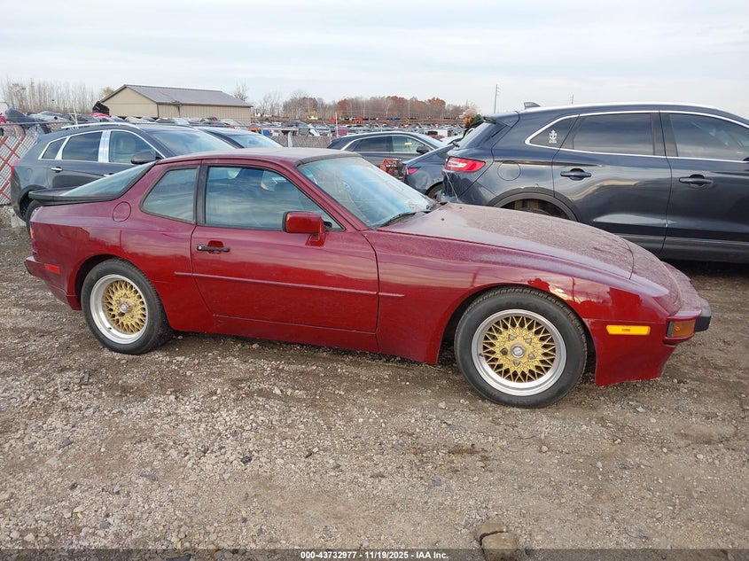 WP0AA0945EN452995 1984 PORSCHE 944 photo no. 13